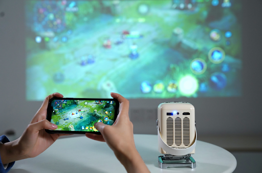 AI芯片革新引领科技浪潮,NVIDIA突破32 petaflops性能大关,智能手机AI应用迎接新浪潮 AI芯片革新引领科技浪潮,NVIDIA突破32 petaflops性能大关,智能手机AI应用迎接新浪潮